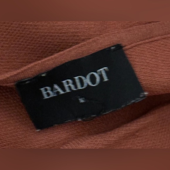 BarDot Terracotta Shade Off-Shoulder Long Sleeve Crop Top Size Medium - Picture 4 of 4